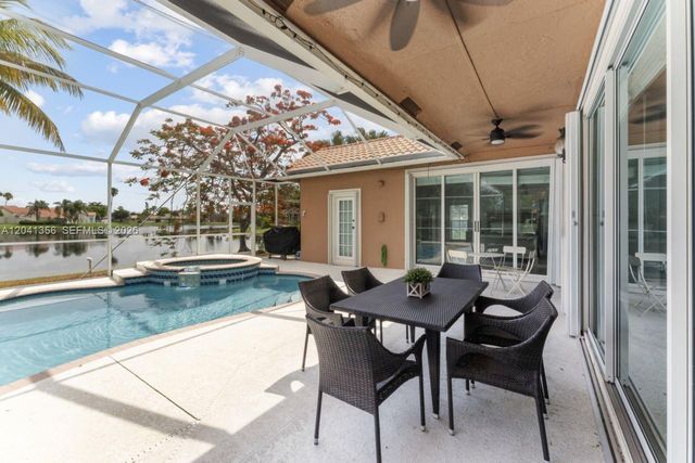 1179 Laguna Springs Dr, Weston, FL 33326