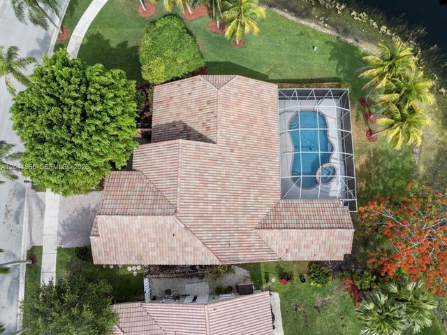 1179 Laguna Springs Dr, Weston, FL 33326