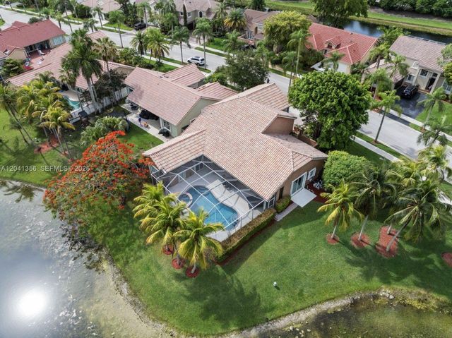 1179 Laguna Springs Dr, Weston, FL 33326