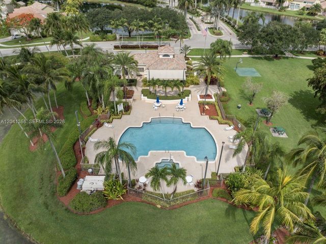 1179 Laguna Springs Dr, Weston, FL 33326