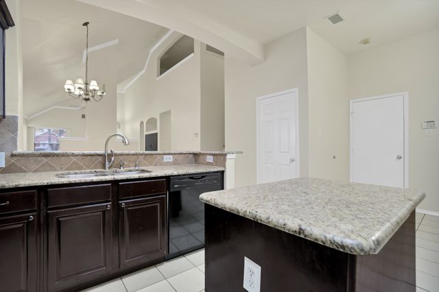 1695 Cresthill Drive, Rockwall, TX 75087