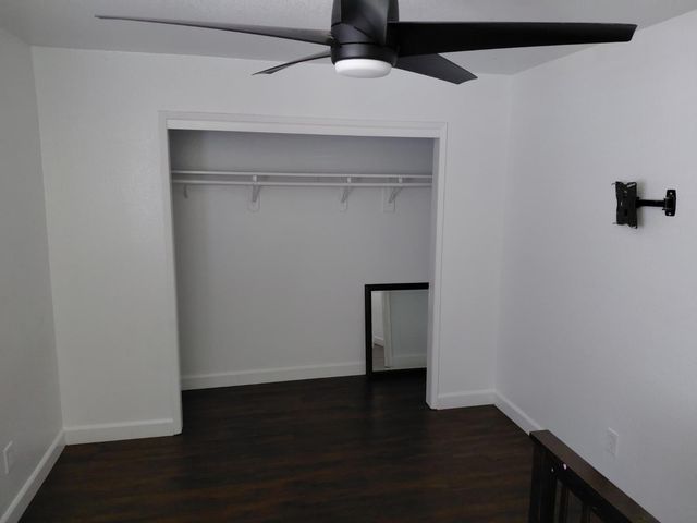 9567 N Barton Avenue, Fresno, CA 93720