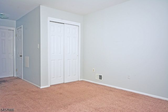 29 Barclay Ct, Lawrence Twp., NJ 08648
