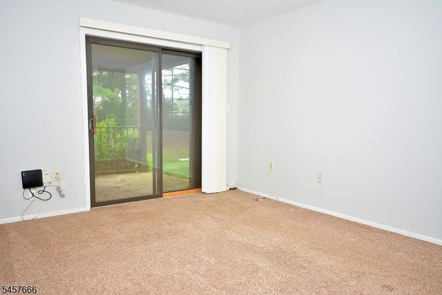 29 Barclay Ct, Lawrence Twp., NJ 08648