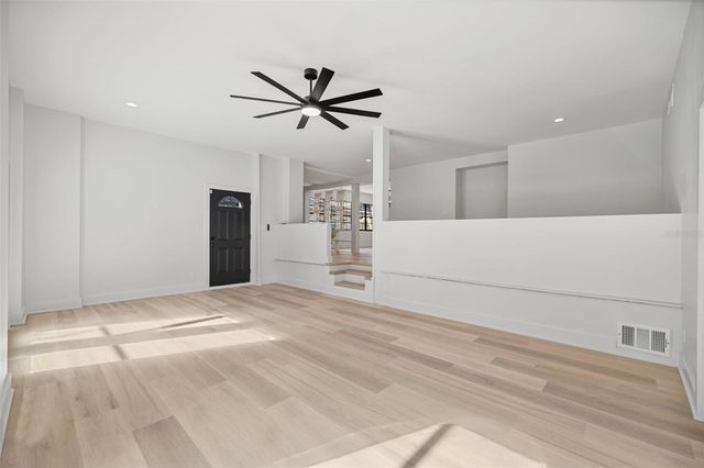 3406 W SWANN AVENUE, Tampa, FL 33609