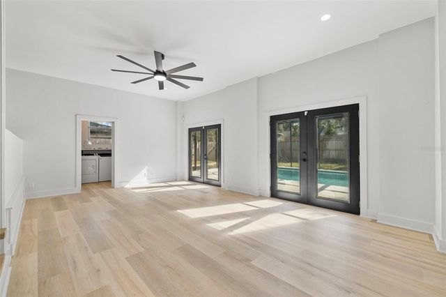 3406 W SWANN AVENUE, Tampa, FL 33609