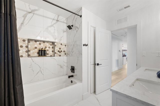 3406 W SWANN AVENUE, Tampa, FL 33609