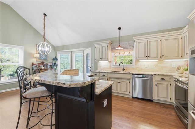23508 W 46th Street, Shawnee, KS 66226