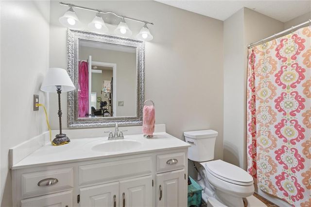 23508 W 46th Street, Shawnee, KS 66226