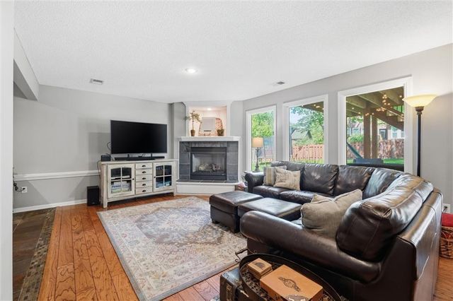 23508 W 46th Street, Shawnee, KS 66226
