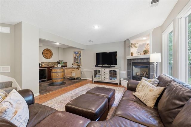 23508 W 46th Street, Shawnee, KS 66226