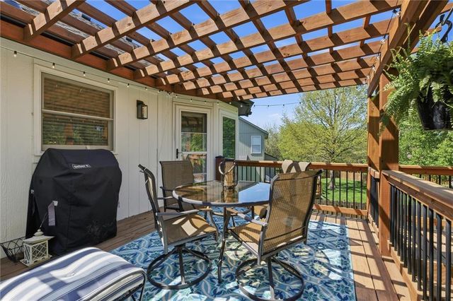23508 W 46th Street, Shawnee, KS 66226