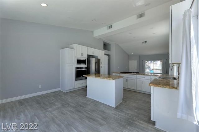 1433 Goldenspur Lane, Las Vegas, NV 89117