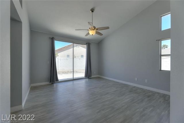 1433 Goldenspur Lane, Las Vegas, NV 89117