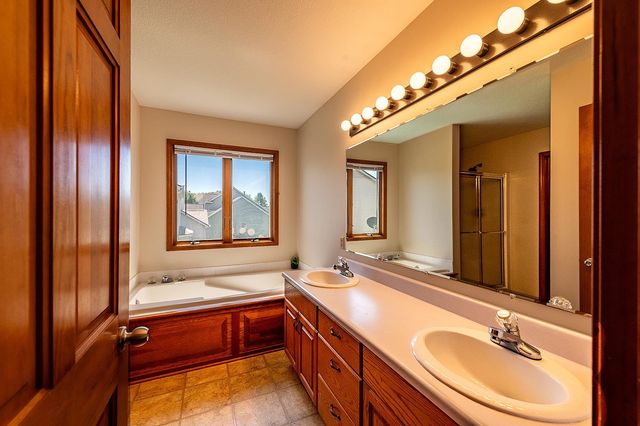 11125 Tangle Trail, Fort Wayne, IN 46845