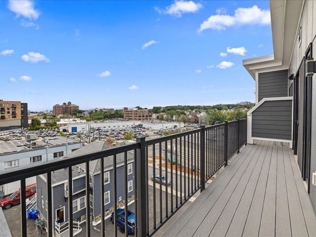 50 Hichborn St 506, Boston, MA 02135