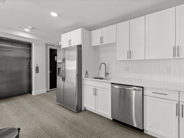 50 Hichborn St 506, Boston, MA 02135