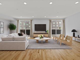 50 Hichborn St 506, Boston, MA 02135