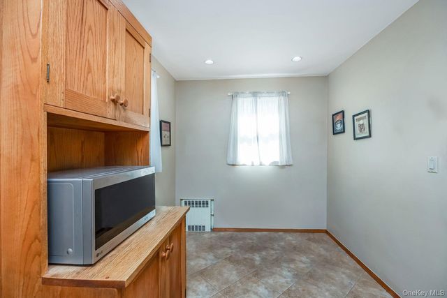 64-42 60th Road, Maspeth, NY 11378