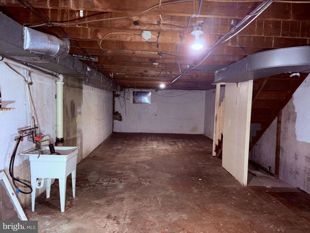 122 HAMILTON ST, Norristown, PA 19401