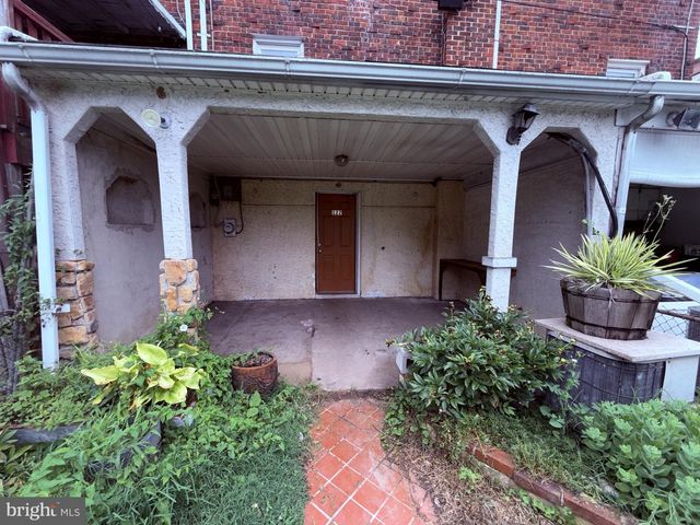 122 HAMILTON ST, Norristown, PA 19401