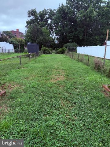122 HAMILTON ST, Norristown, PA 19401