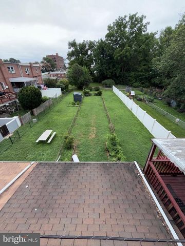 122 HAMILTON ST, Norristown, PA 19401