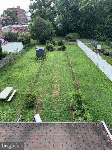 122 HAMILTON ST, Norristown, PA 19401