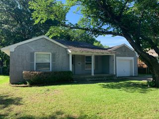 6902 E Mockingbird Lane, Dallas, TX 75214