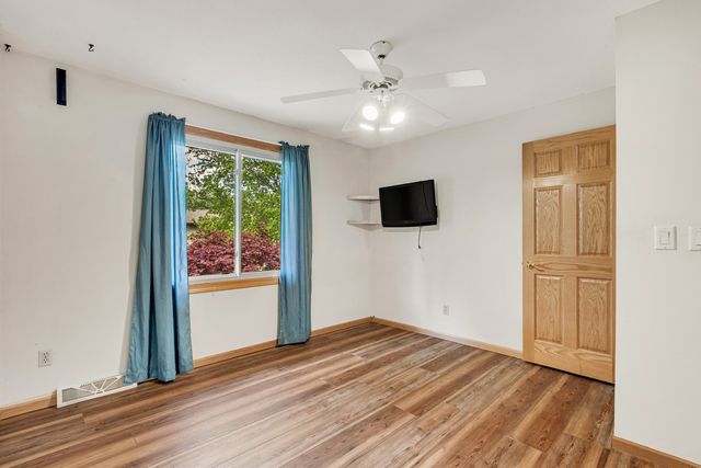 3470 Johnathan Avenue, Bettendorf, IA 52722