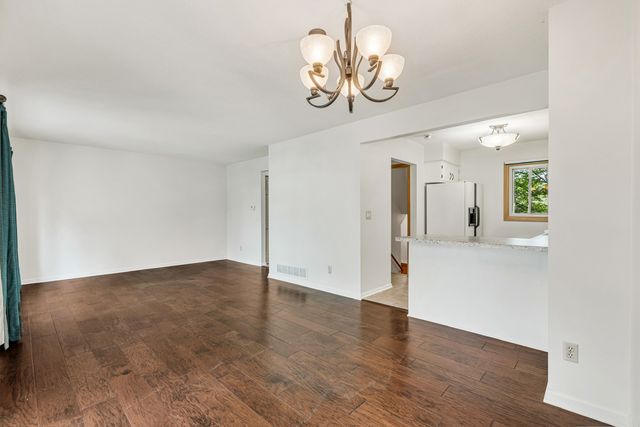 3470 Johnathan Avenue, Bettendorf, IA 52722