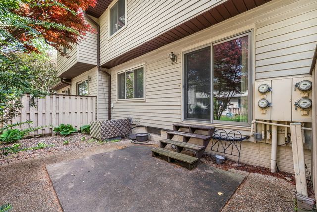 3470 Johnathan Avenue, Bettendorf, IA 52722