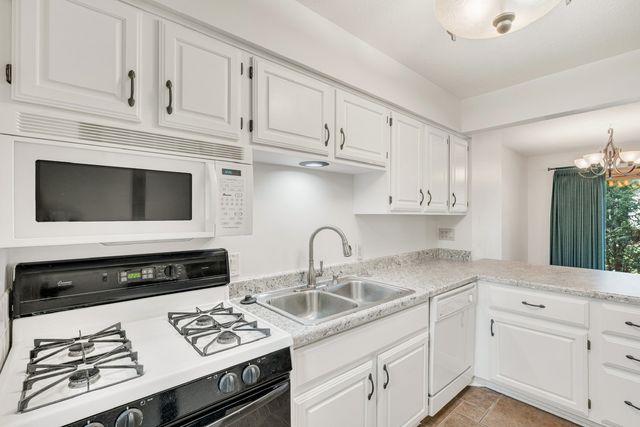 3470 Johnathan Avenue, Bettendorf, IA 52722