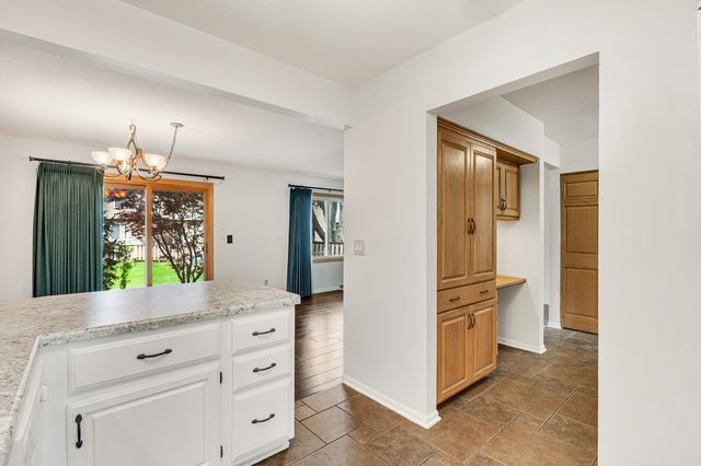 3470 Johnathan Avenue, Bettendorf, IA 52722