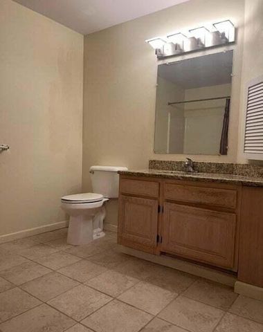 2233 S Huron Parkway Unit: 2, Ann Arbor, MI 48104