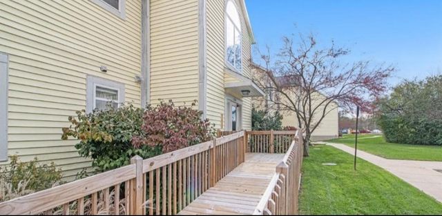 2233 S Huron Parkway Unit: 2, Ann Arbor, MI 48104