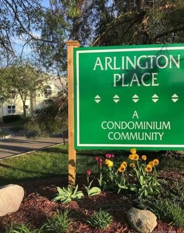 2233 S Huron Parkway Unit: 2, Ann Arbor, MI 48104