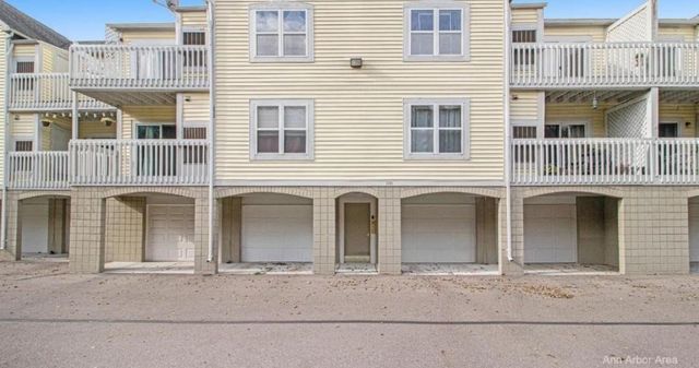 2233 S Huron Parkway Unit: 2, Ann Arbor, MI 48104