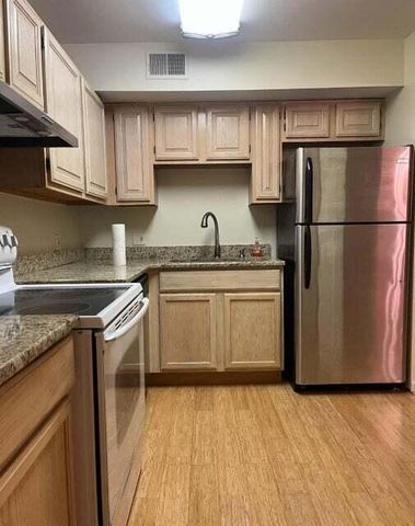 2233 S Huron Parkway Unit: 2, Ann Arbor, MI 48104