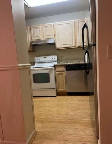 2233 S Huron Parkway Unit: 2, Ann Arbor, MI 48104