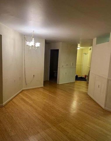 2233 S Huron Parkway Unit: 2, Ann Arbor, MI 48104