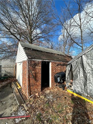 1116 Saint Clair St, Derry Twp, PA 15650