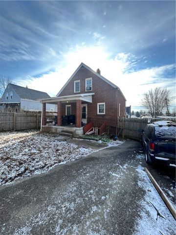 1116 Saint Clair St, Derry Twp, PA 15650