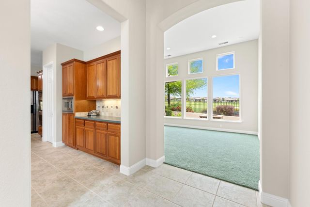 4027 Royal Troon Dr, El Dorado Hills, CA 95762