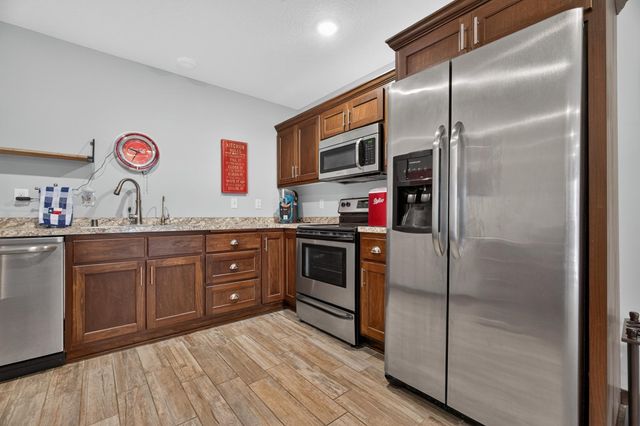 31473 Marvin Avenue, Lindstrom, MN 55045