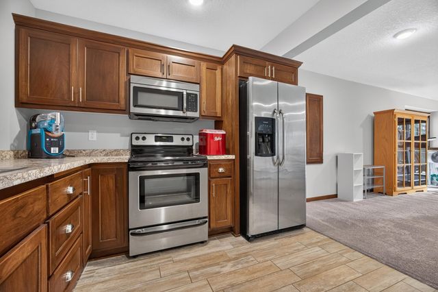 31473 Marvin Avenue, Lindstrom, MN 55045