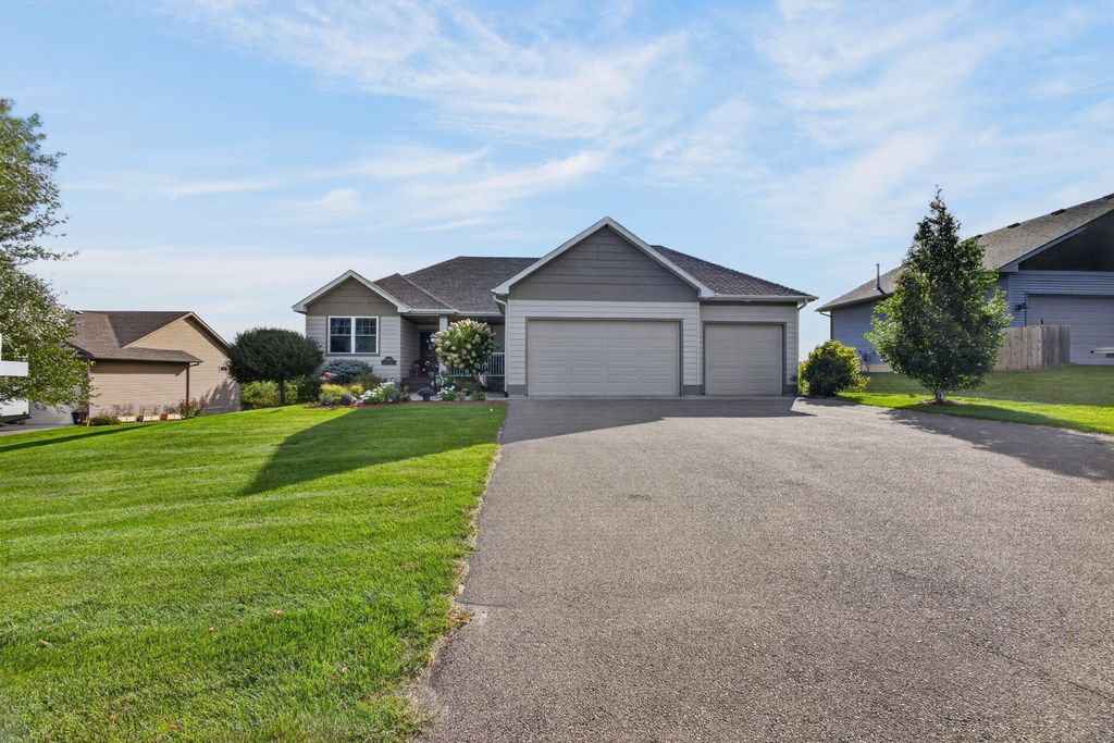 31473 Marvin Avenue, Lindstrom, MN 55045 — photo 3