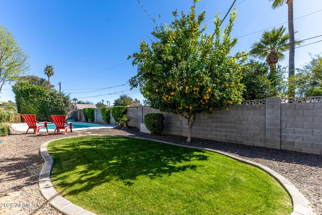 1649 W LOMA Lane, Phoenix, AZ 85021