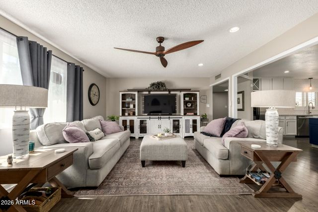 1649 W LOMA Lane, Phoenix, AZ 85021