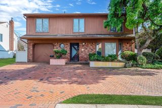61 Southgate Road, Valley Stream, NY 11581